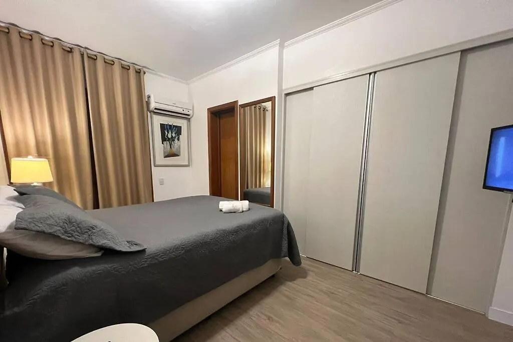 Flat Espacoso E Confortavel No Piazza Navona Porto Alegre 0*,  Brasilien